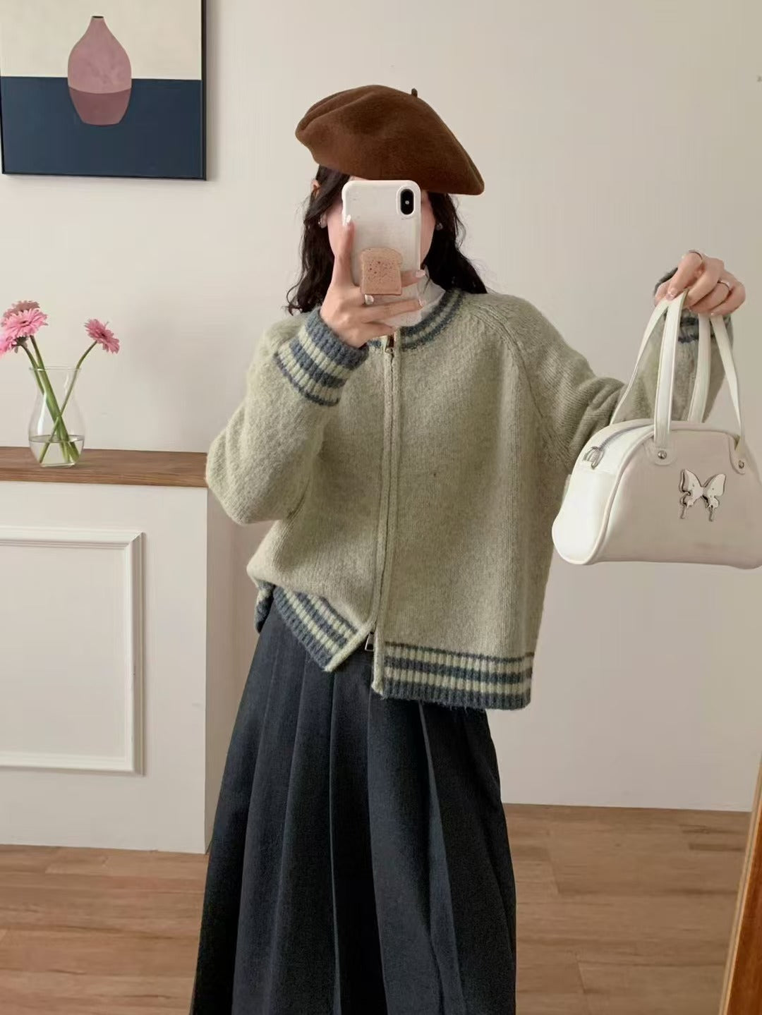 Real shot of color-blocked design round neck double zipper sweater cardigan for women in autumn and winter with a retro atmosphere knitted jacket