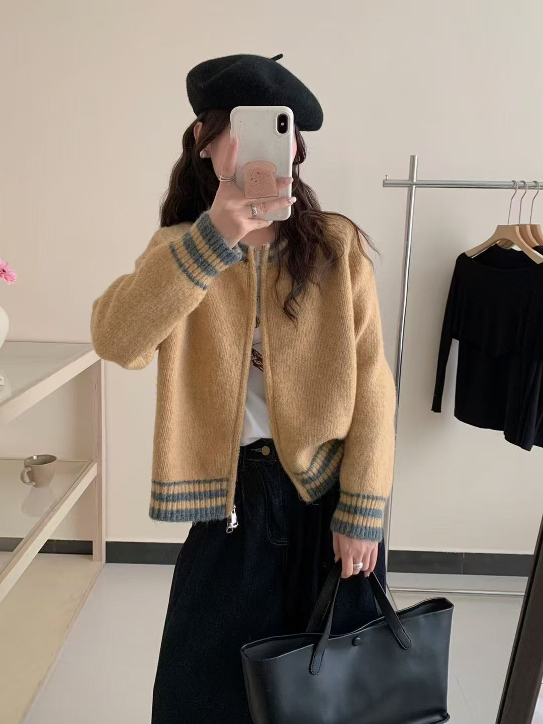 Real shot of color-blocked design round neck double zipper sweater cardigan for women in autumn and winter with a retro atmosphere knitted jacket